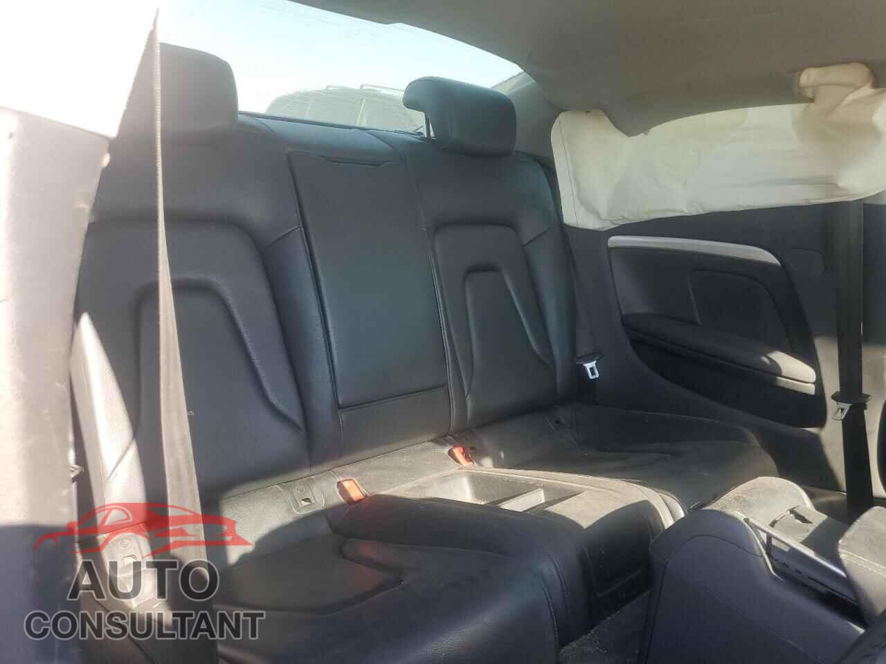AUDI A5 2013 - WAUGFAFR2DA040067
