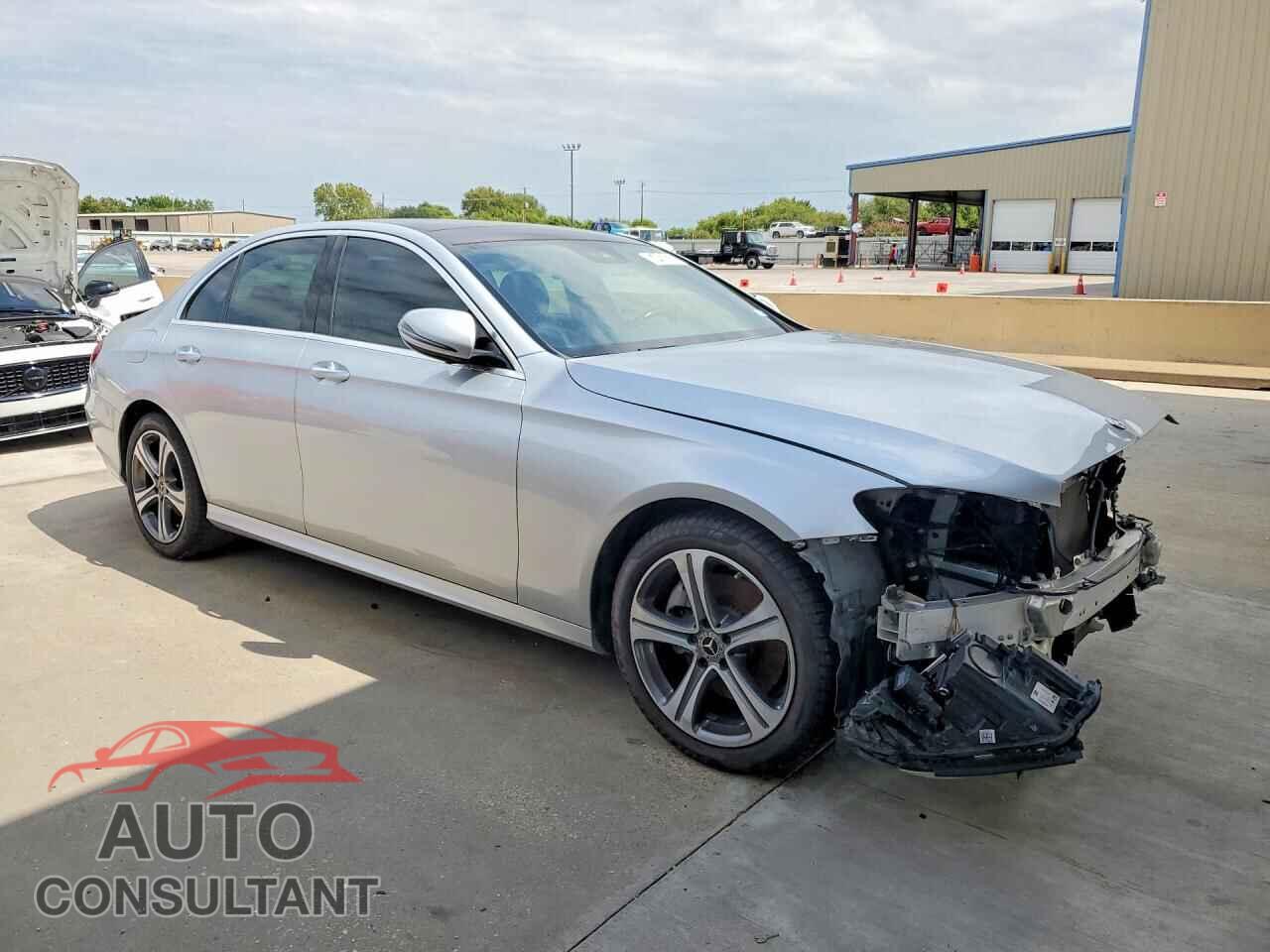 MERCEDES-BENZ E-CLASS 2018 - WDDZF4KBXJA470646