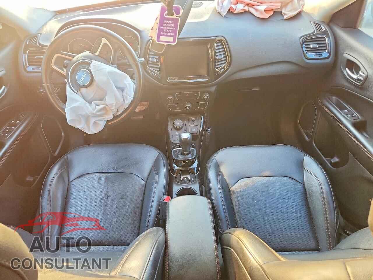 JEEP COMPASS 2020 - 3C4NJDCB5LT159112