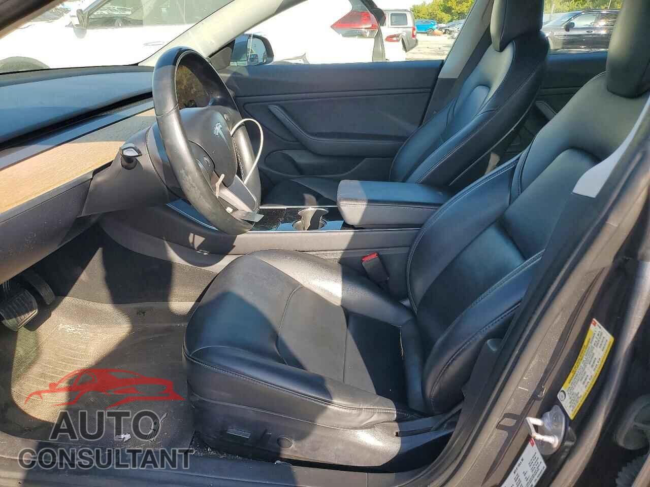 TESLA MODEL 3 2018 - 5YJ3E1EA8JF101862