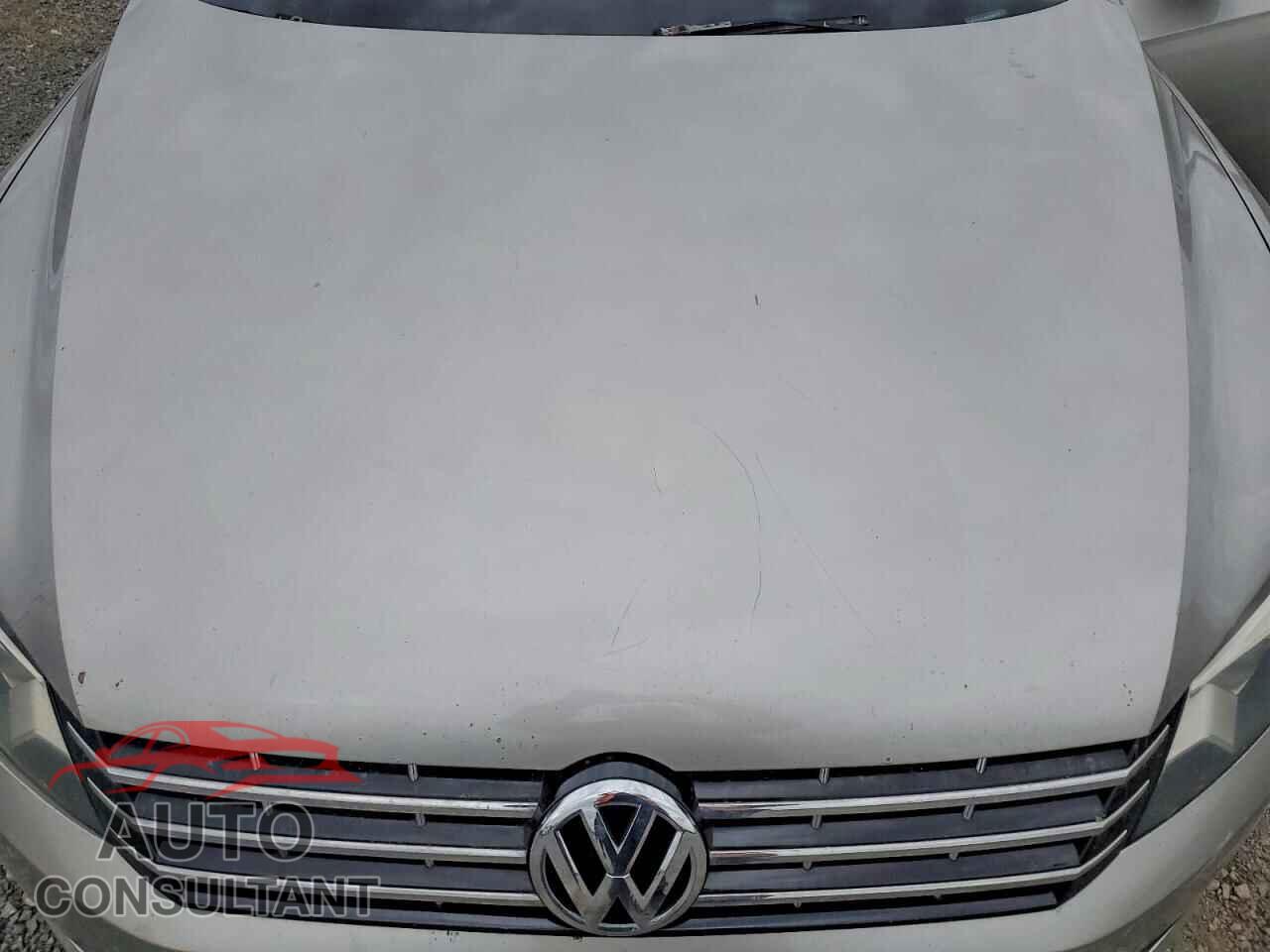 VOLKSWAGEN PASSAT 2012 - 1VWCN7A3XCC093335