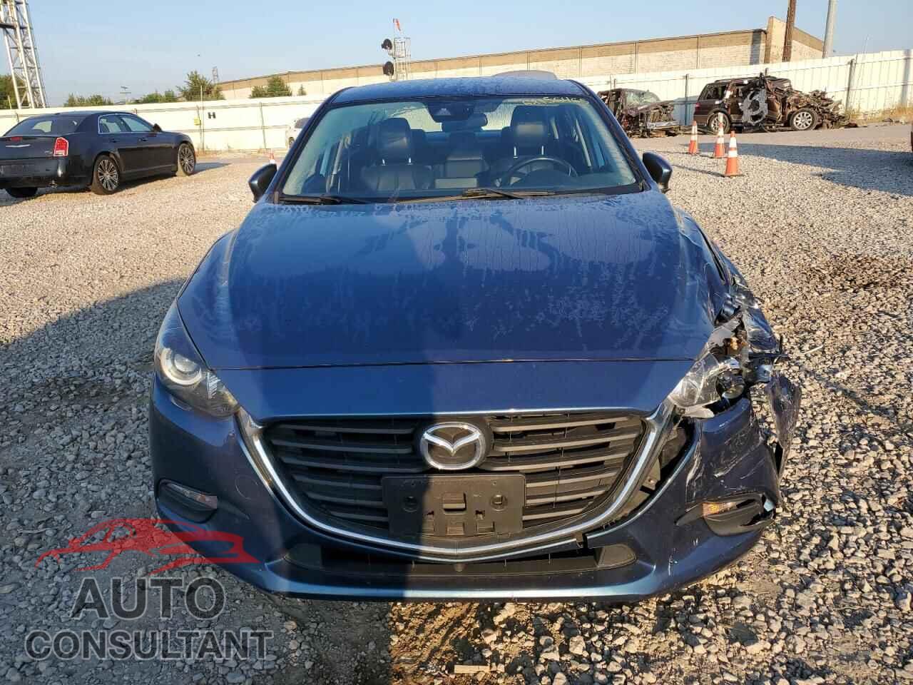 MAZDA 3 2018 - 3MZBN1V38JM256899