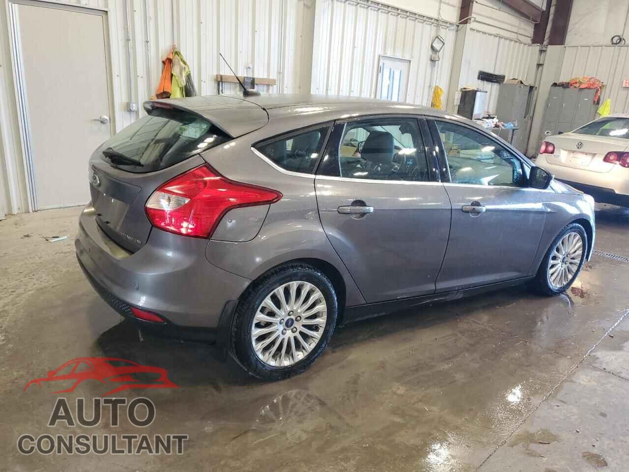 FORD FOCUS 2012 - 1FAHP3N21CL245246