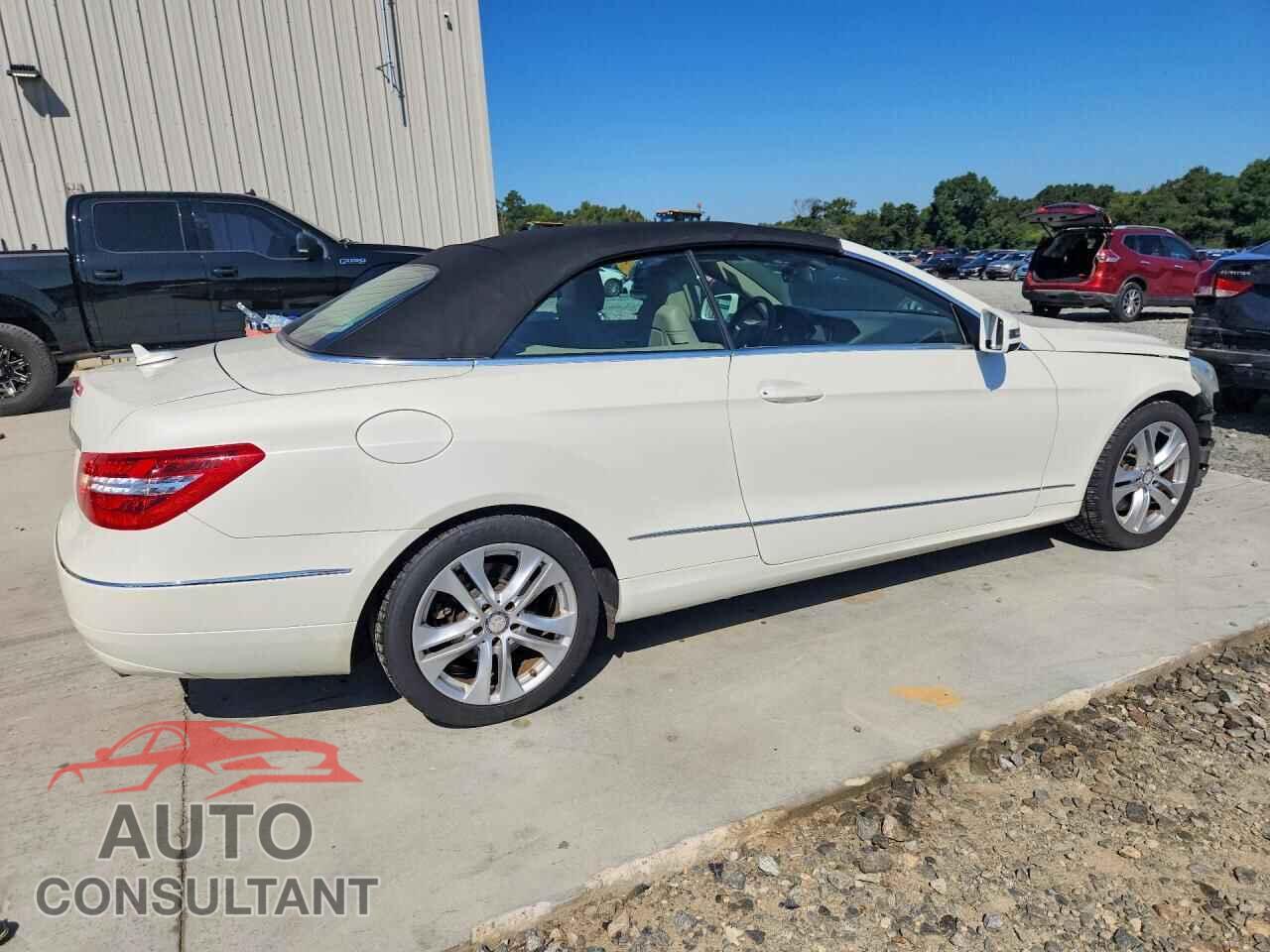 MERCEDES-BENZ E-CLASS 2011 - WDDKK5GF8BF058406