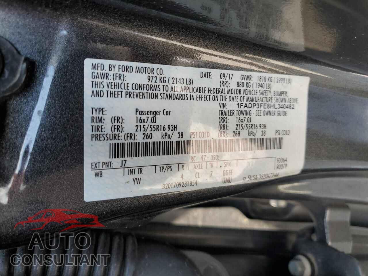 FORD FOCUS 2017 - 1FADP3FE8HL340482