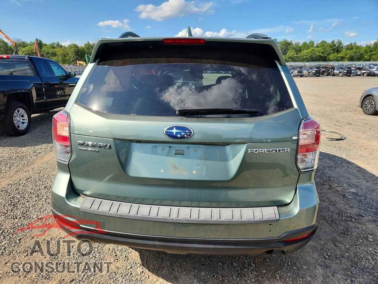 SUBARU FORESTER 2018 - JF2SJAEC6JH449248