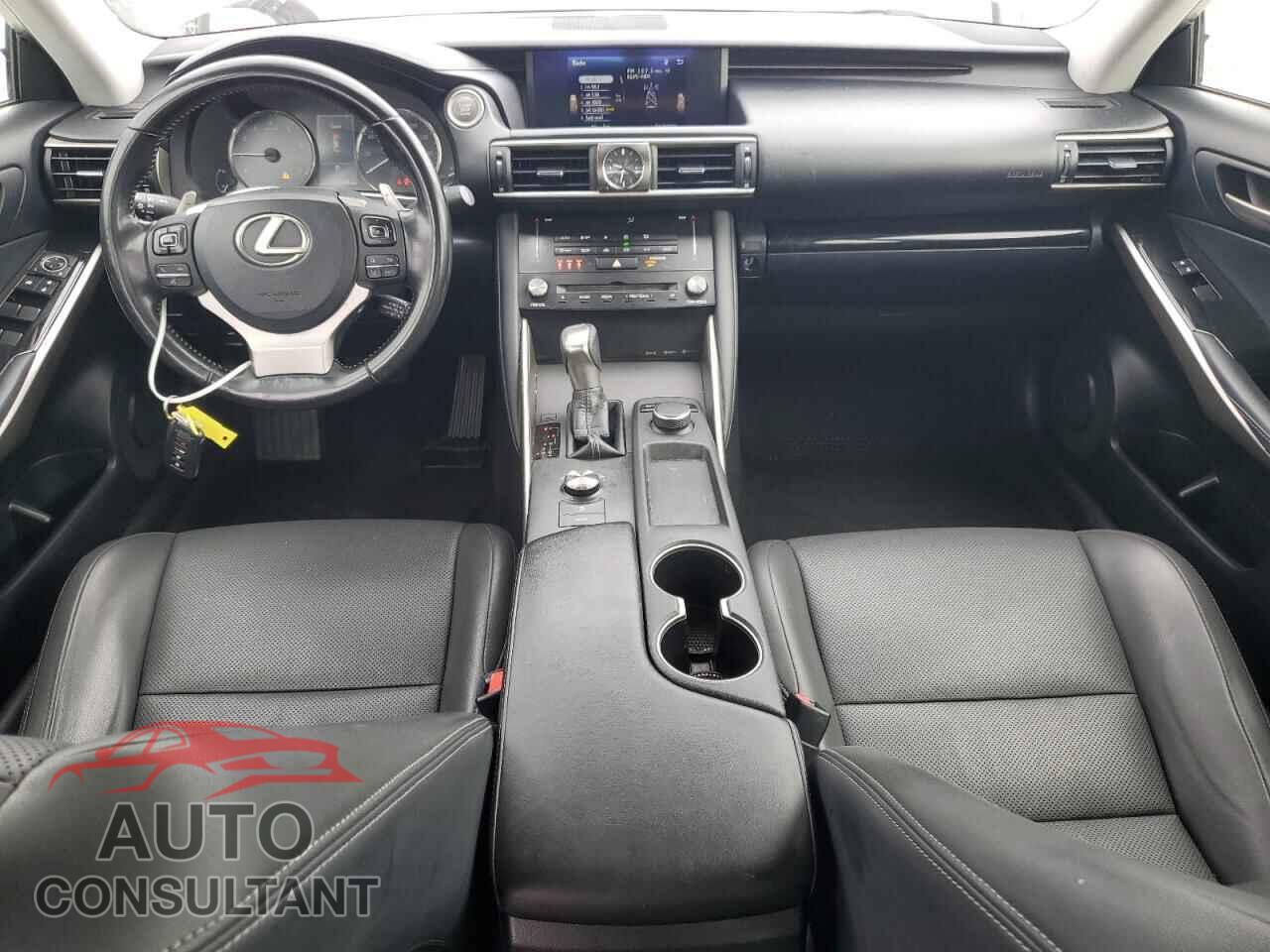 LEXUS IS 2017 - JTHBA1D28H5053775