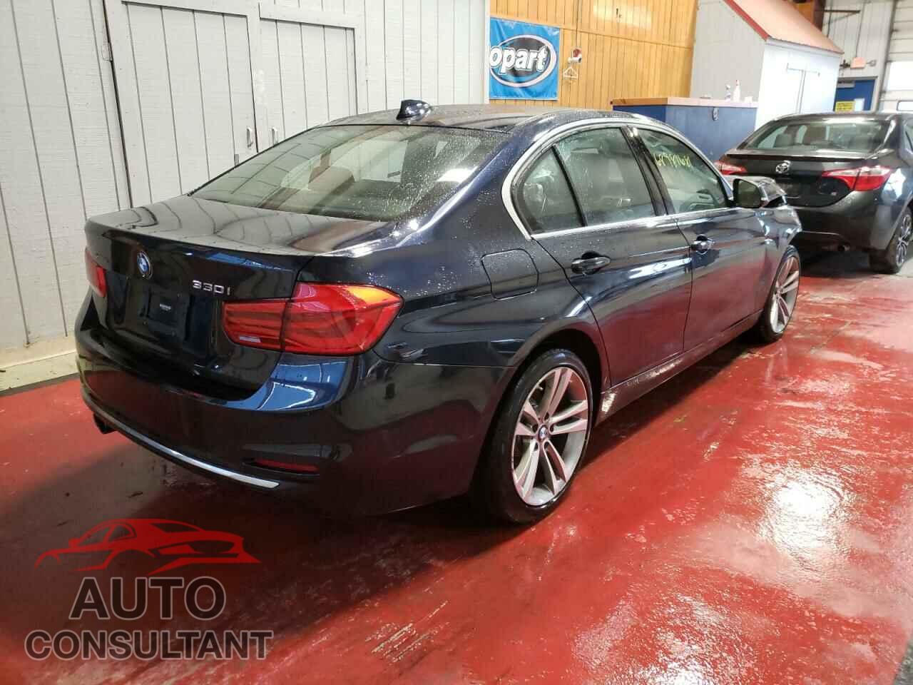 BMW 3 SERIES 2017 - WBA8D9C58HK894202