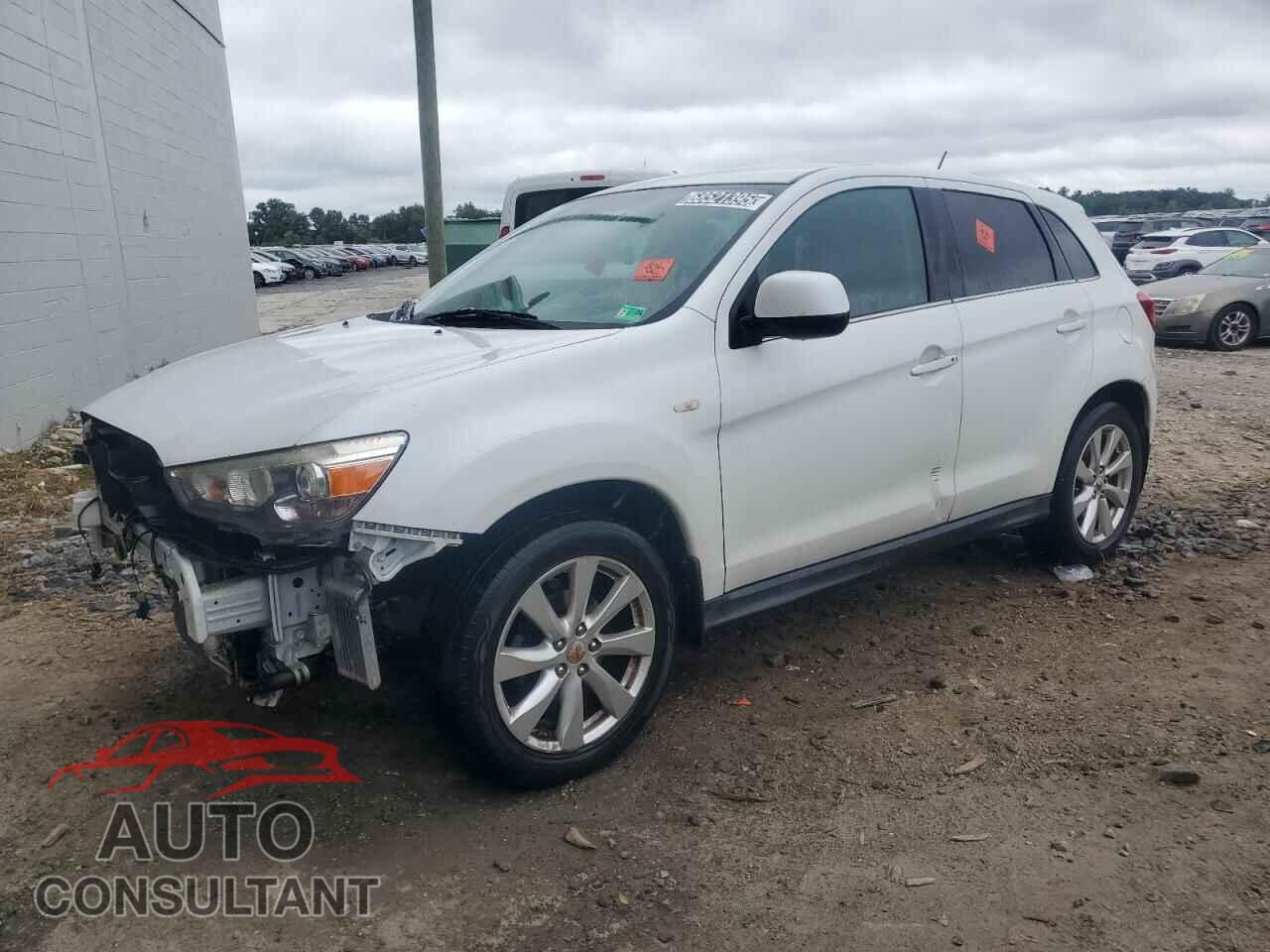 MITSUBISHI OUTLANDER 2015 - 4A4AP4AUXFE024335
