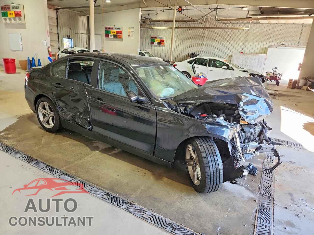 BMW 3 SERIES 2013 - WBA3C1C55DF441902