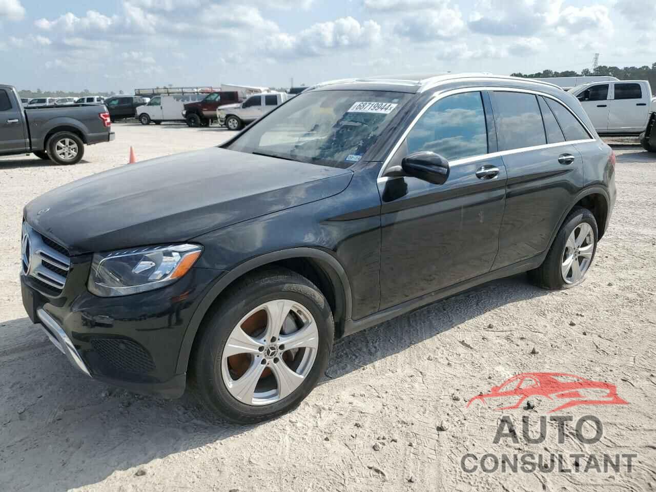 MERCEDES-BENZ GLC-CLASS 2018 - WDC0G4KB7JV068828