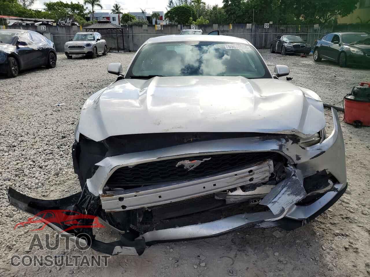 FORD MUSTANG 2015 - 1FA6P8AM4F5352263
