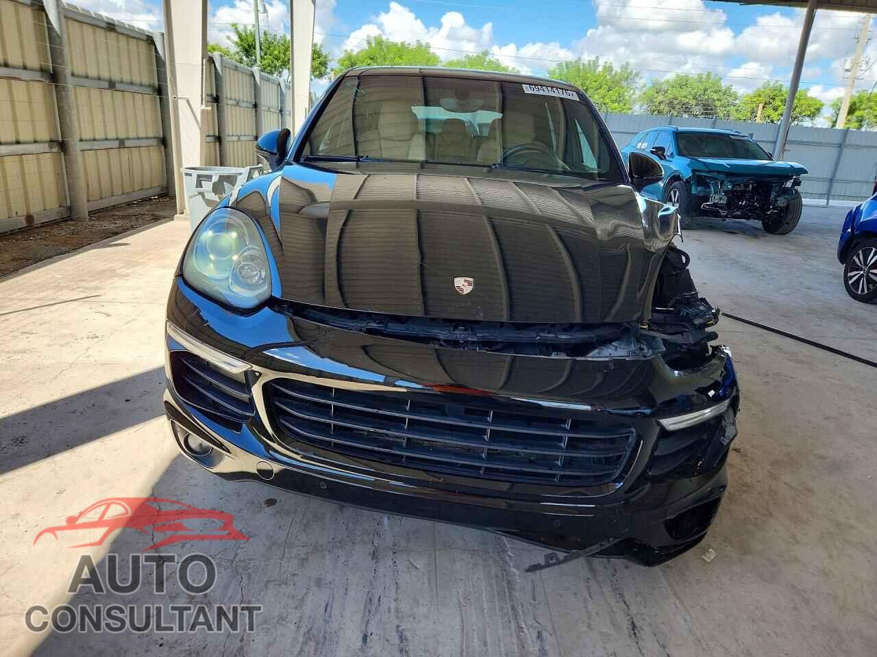 PORSCHE CAYENNE 2016 - WP1AA2A22GKA11821