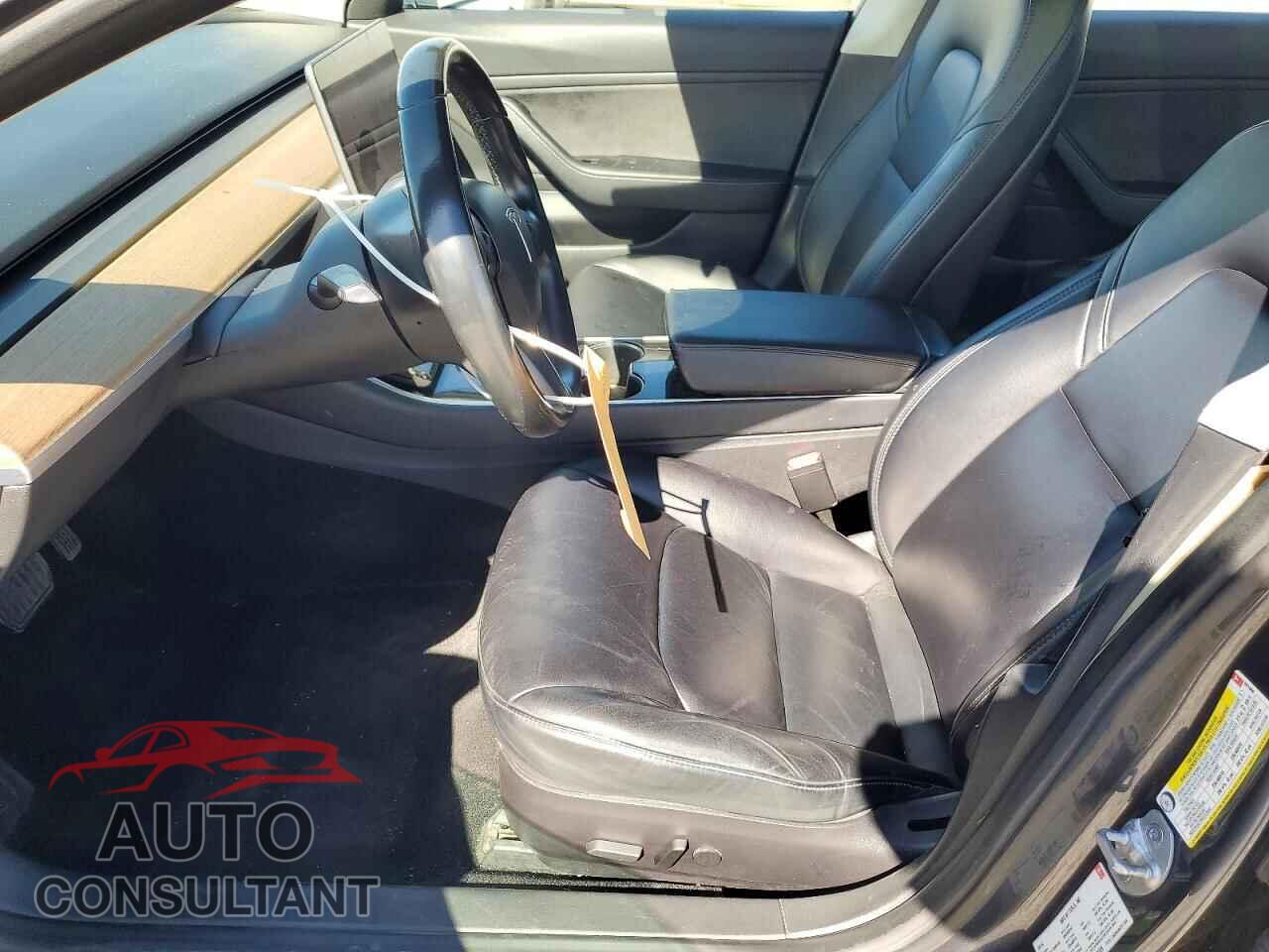 TESLA MODEL 3 2018 - 5YJ3E1EB7JF091009
