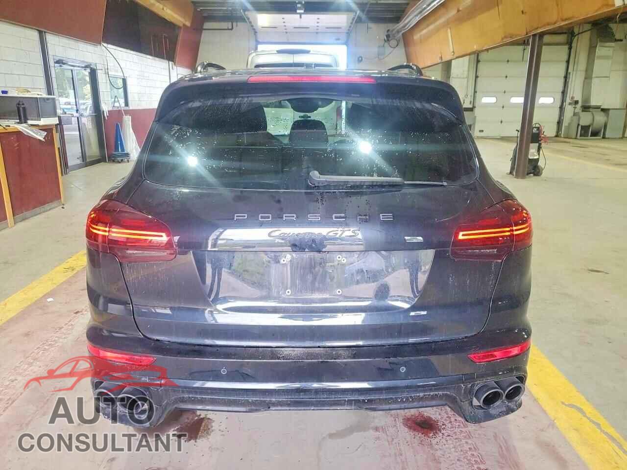 PORSCHE CAYENNE 2016 - WP1AD2A26GLA76561