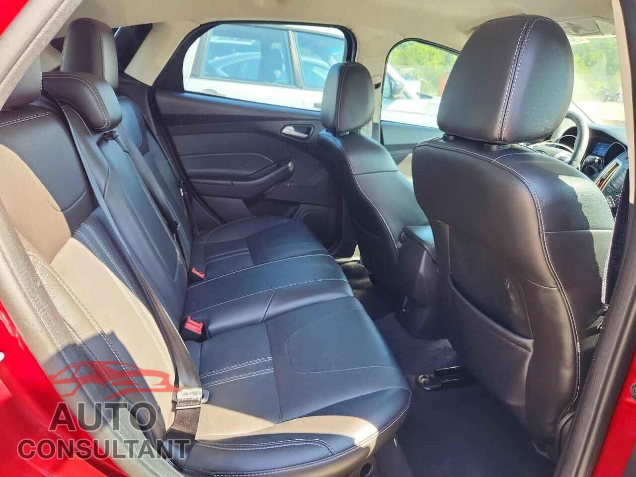 FORD FOCUS 2014 - 1FADP3K20EL234129