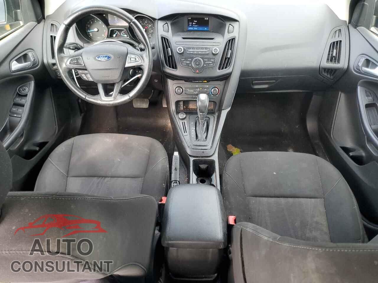 FORD FOCUS 2015 - 1FADP3F26FL386587