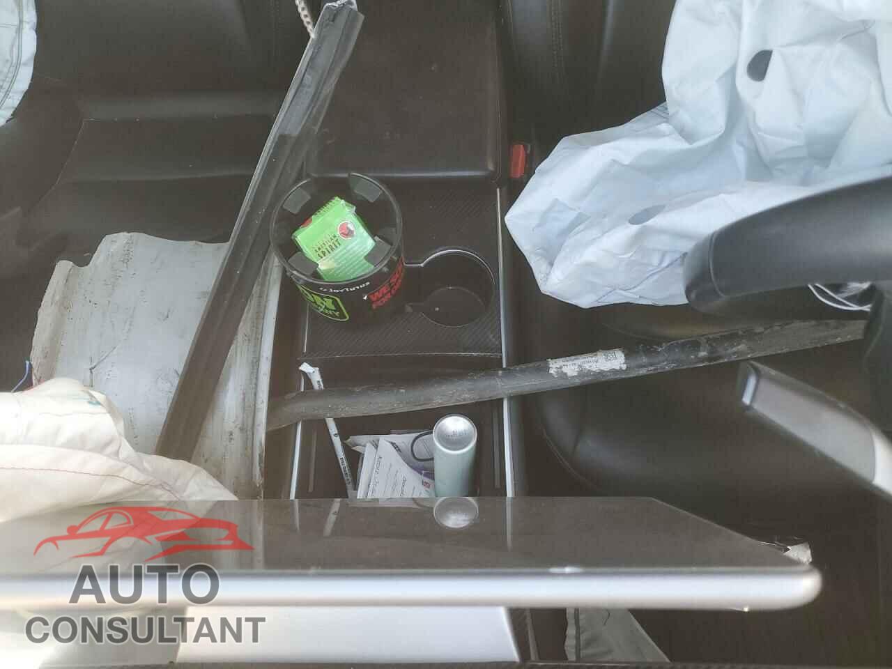 TESLA MODEL 3 2018 - 5YJ3E1EB2JF111358