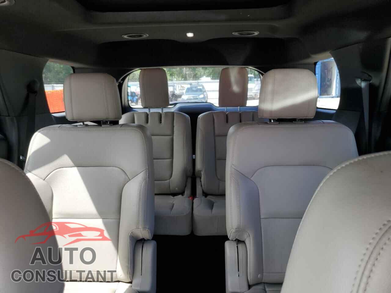 FORD EXPLORER 2018 - 1FM5K7DH1JGB75421