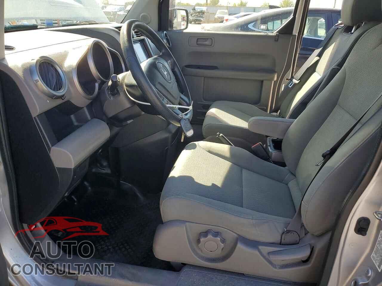 HONDA ELEMENT 2011 - 5J6YH2H78BL007220