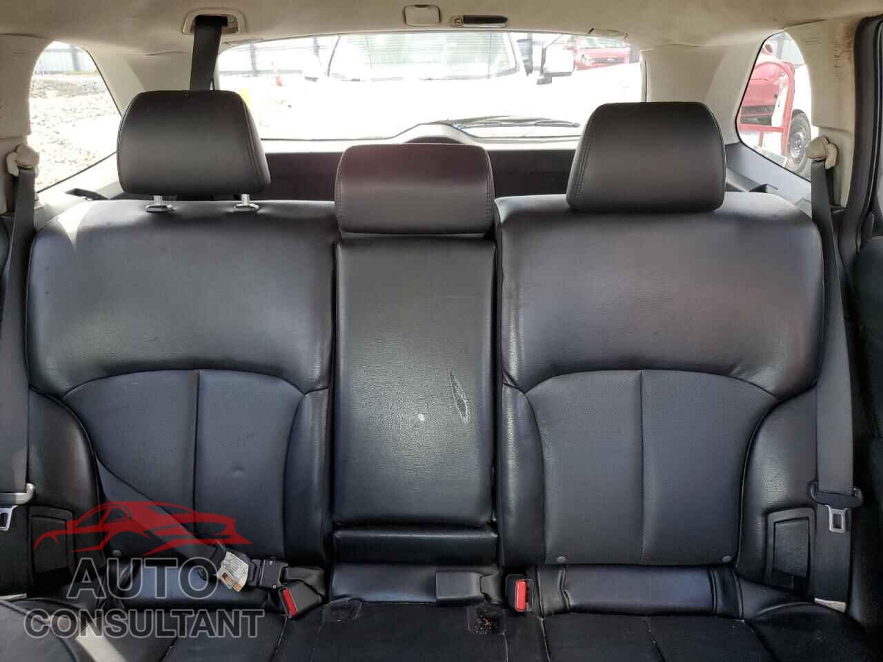 SUBARU OUTBACK 2011 - 4S4BRBKC8B3388674