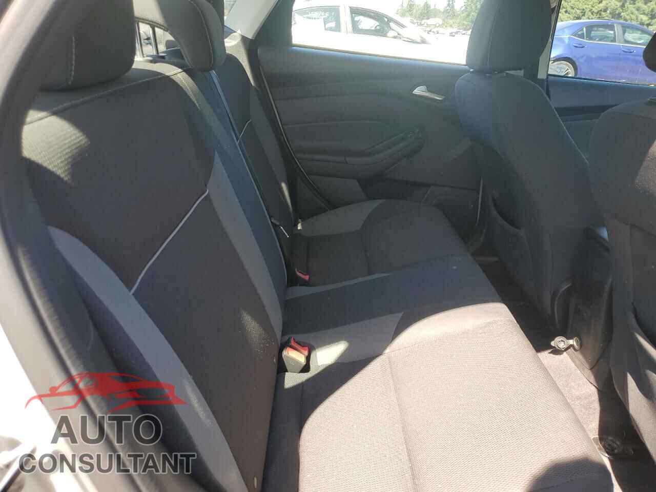 FORD FOCUS 2014 - 1FADP3F20EL443042