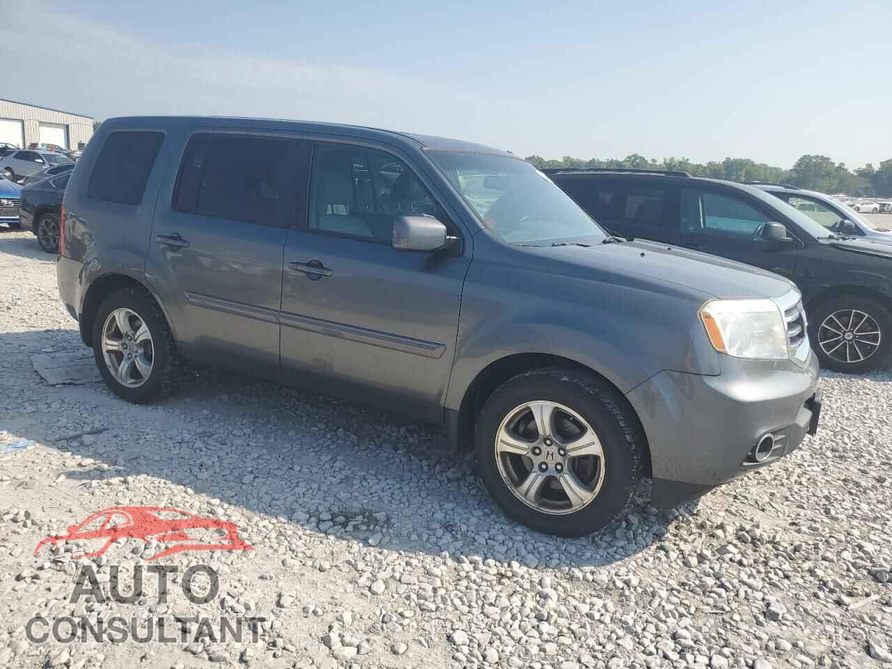 HONDA PILOT 2013 - 5FNYF4H50DB052230