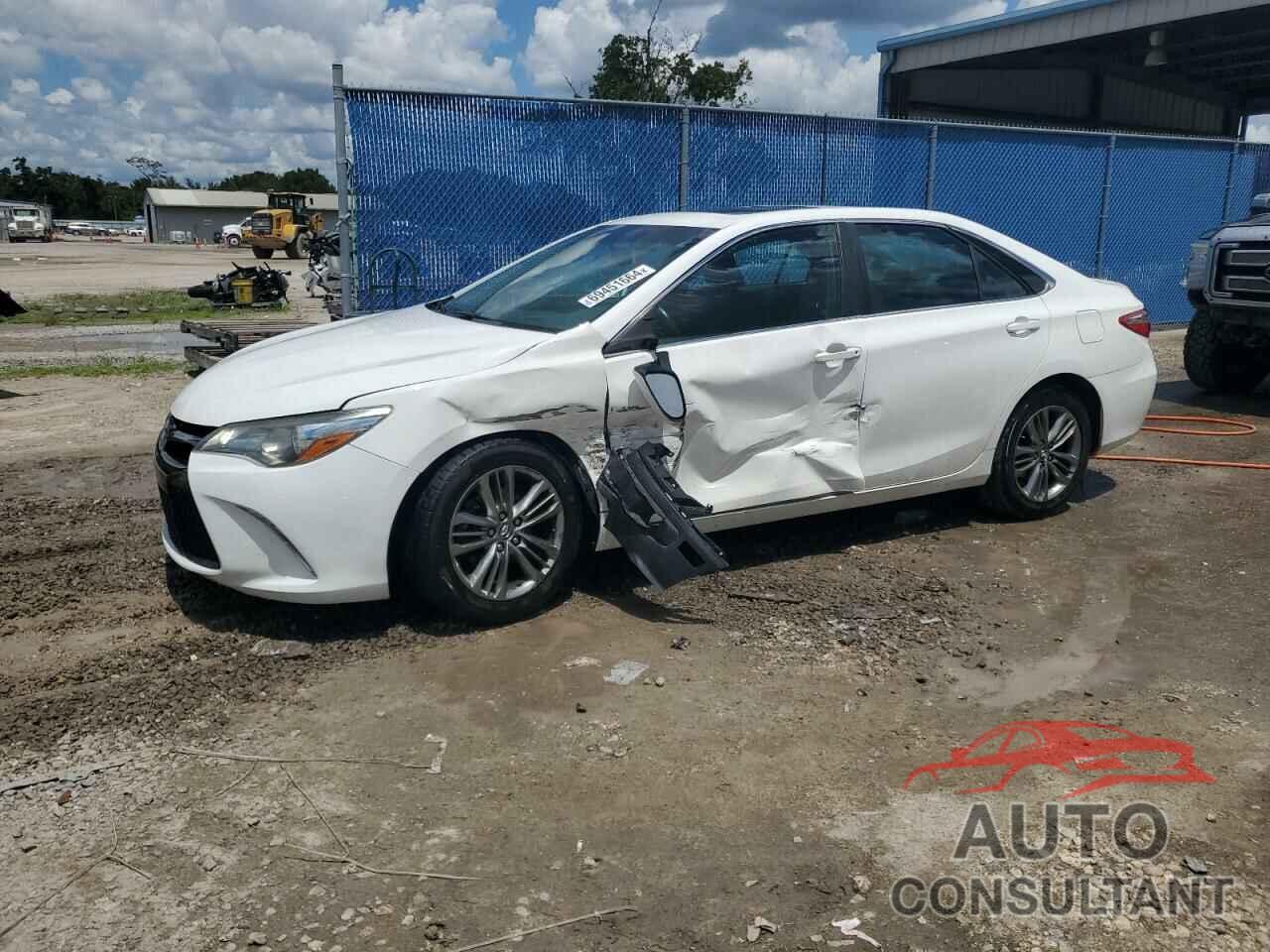 TOYOTA CAMRY 2016 - 4T1BF1FK8GU212598