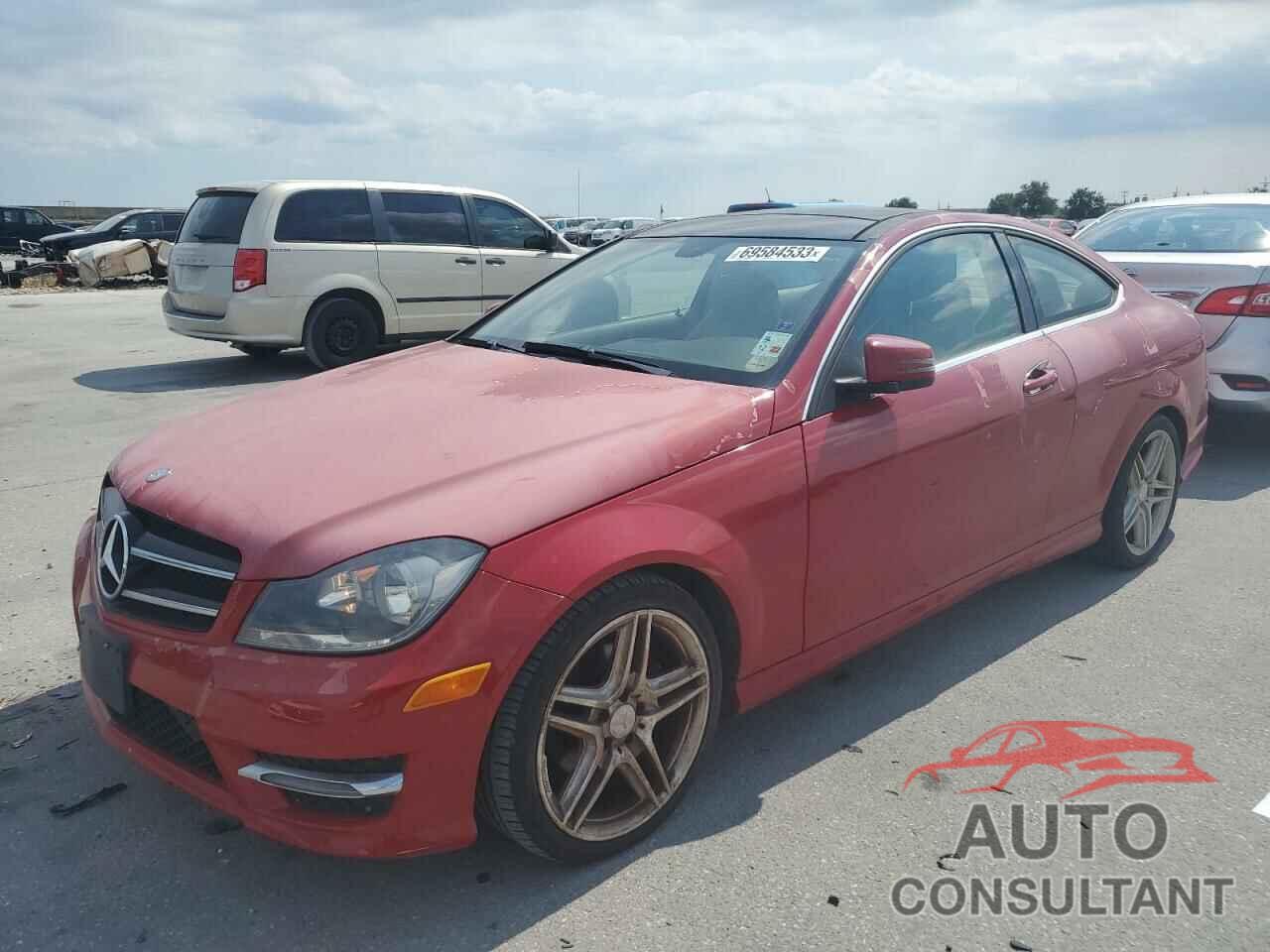 MERCEDES-BENZ C-CLASS 2015 - WDDGJ4HBXFG357541