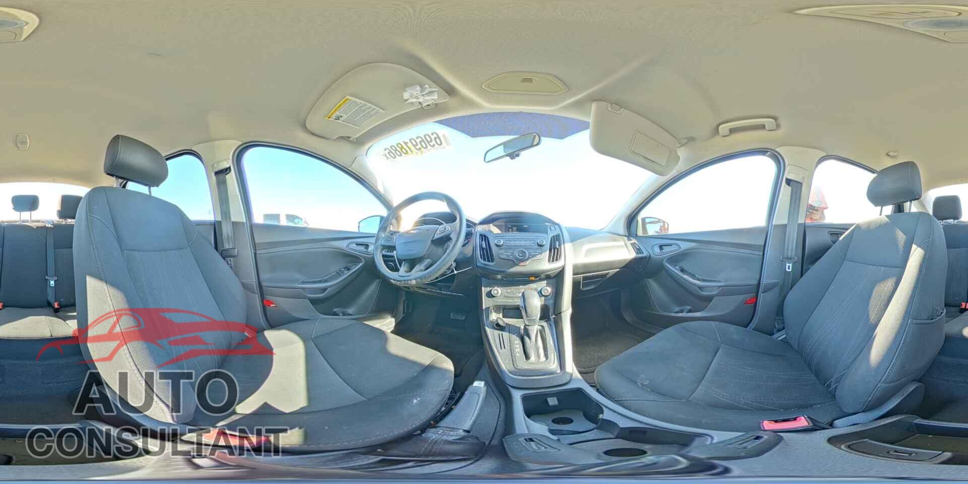 FORD FOCUS 2018 - 1FADP3E2XJL243152