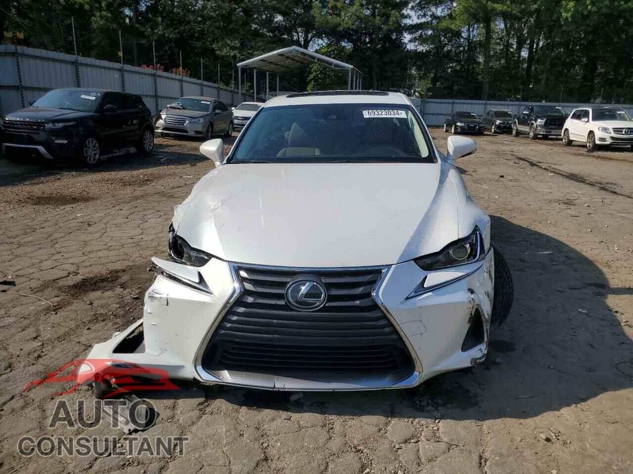 LEXUS IS 2017 - JTHBA1D24H5051876