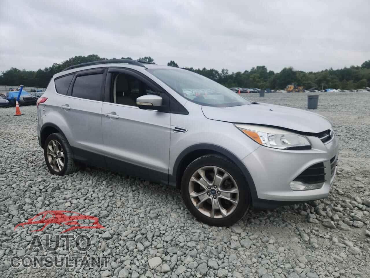 FORD ESCAPE 2013 - 1FMCU9H97DUB07369