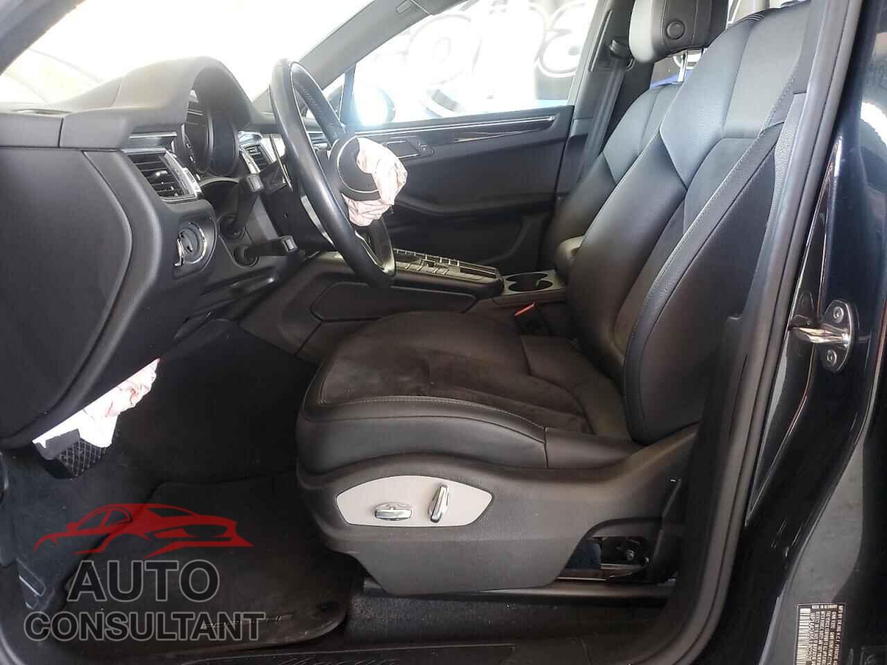 PORSCHE MACAN 2018 - WP1AA2A55JLB02528