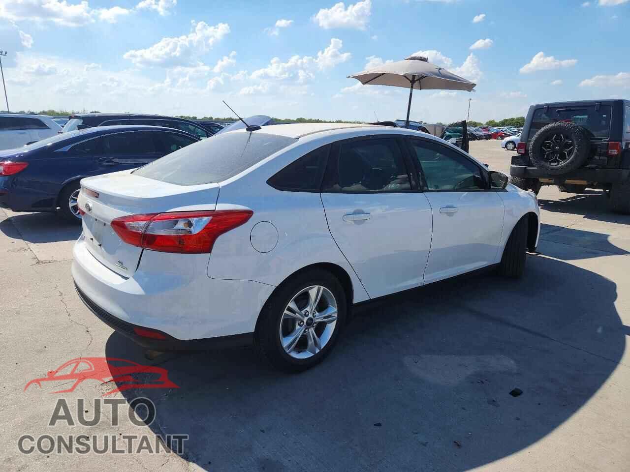 FORD FOCUS 2014 - 1FADP3F26EL155333