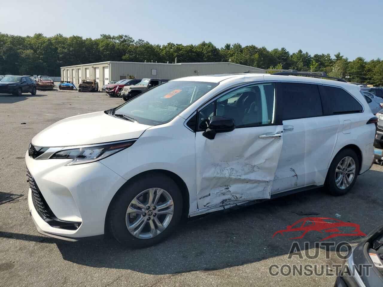 TOYOTA SIENNA 2021 - 5TDDSKFCXMS009753