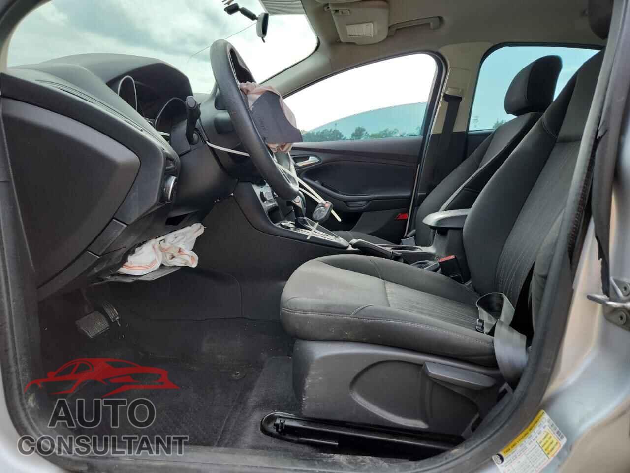 FORD FOCUS 2016 - 1FADP3F20GL229963