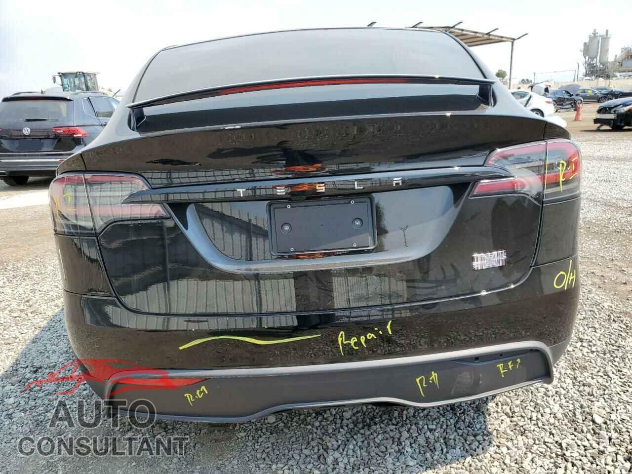 TESLA MODEL X 2023 - 7SAXCBE65PF430023