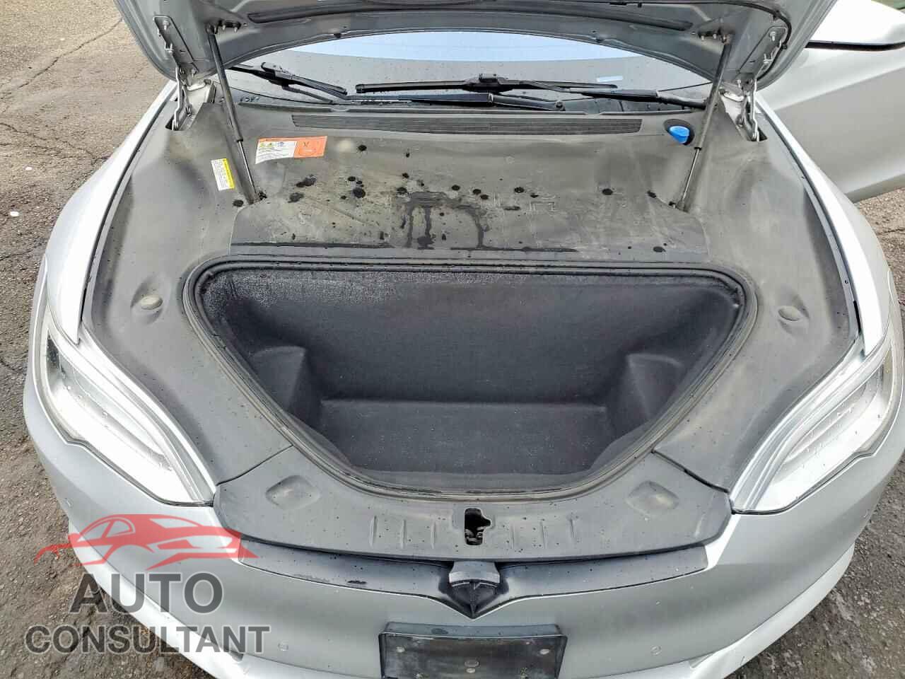 TESLA MODEL S 2017 - 5YJSA1E26HF197291