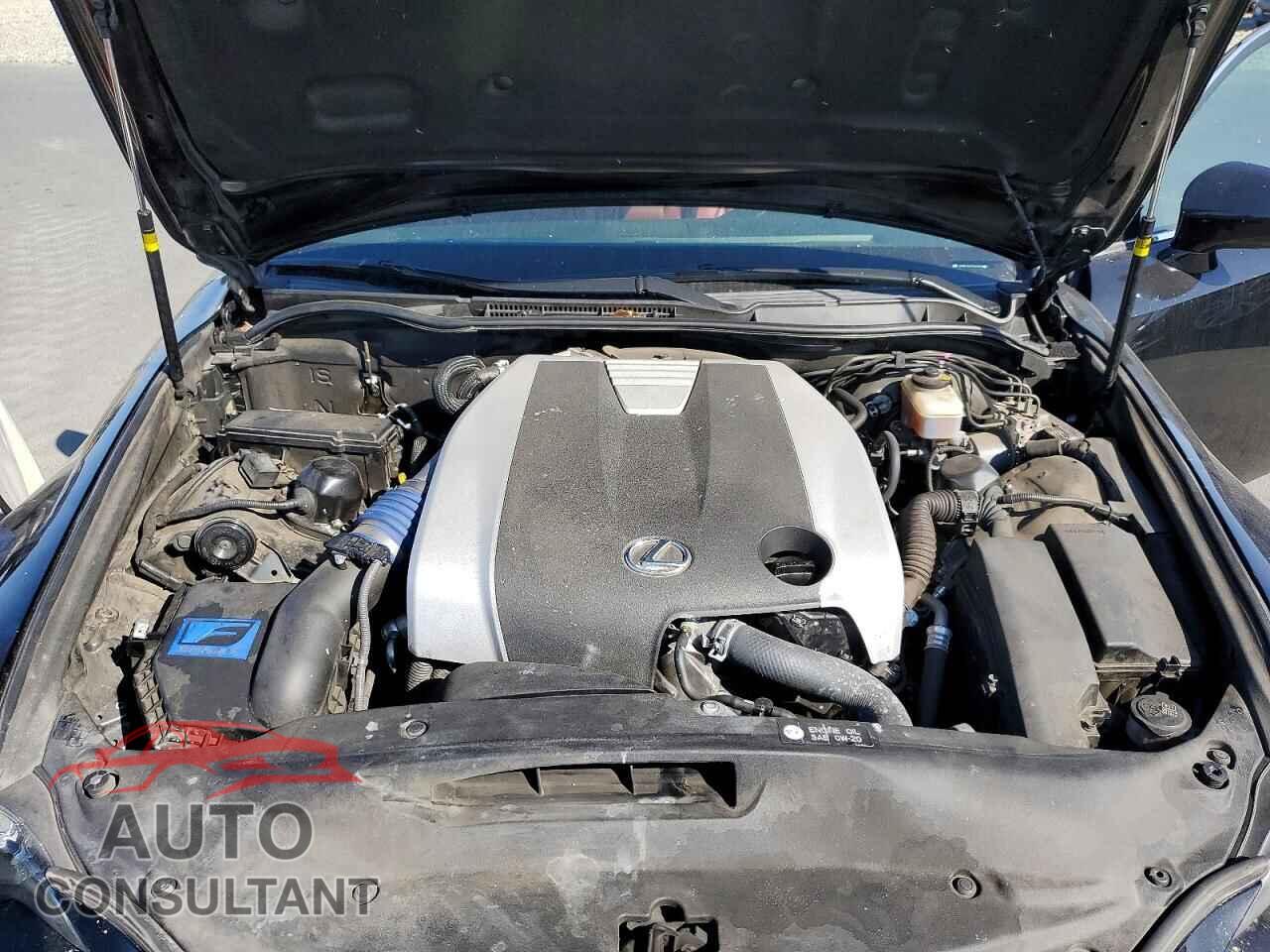 LEXUS IS 2015 - JTHBE1D23F5020300