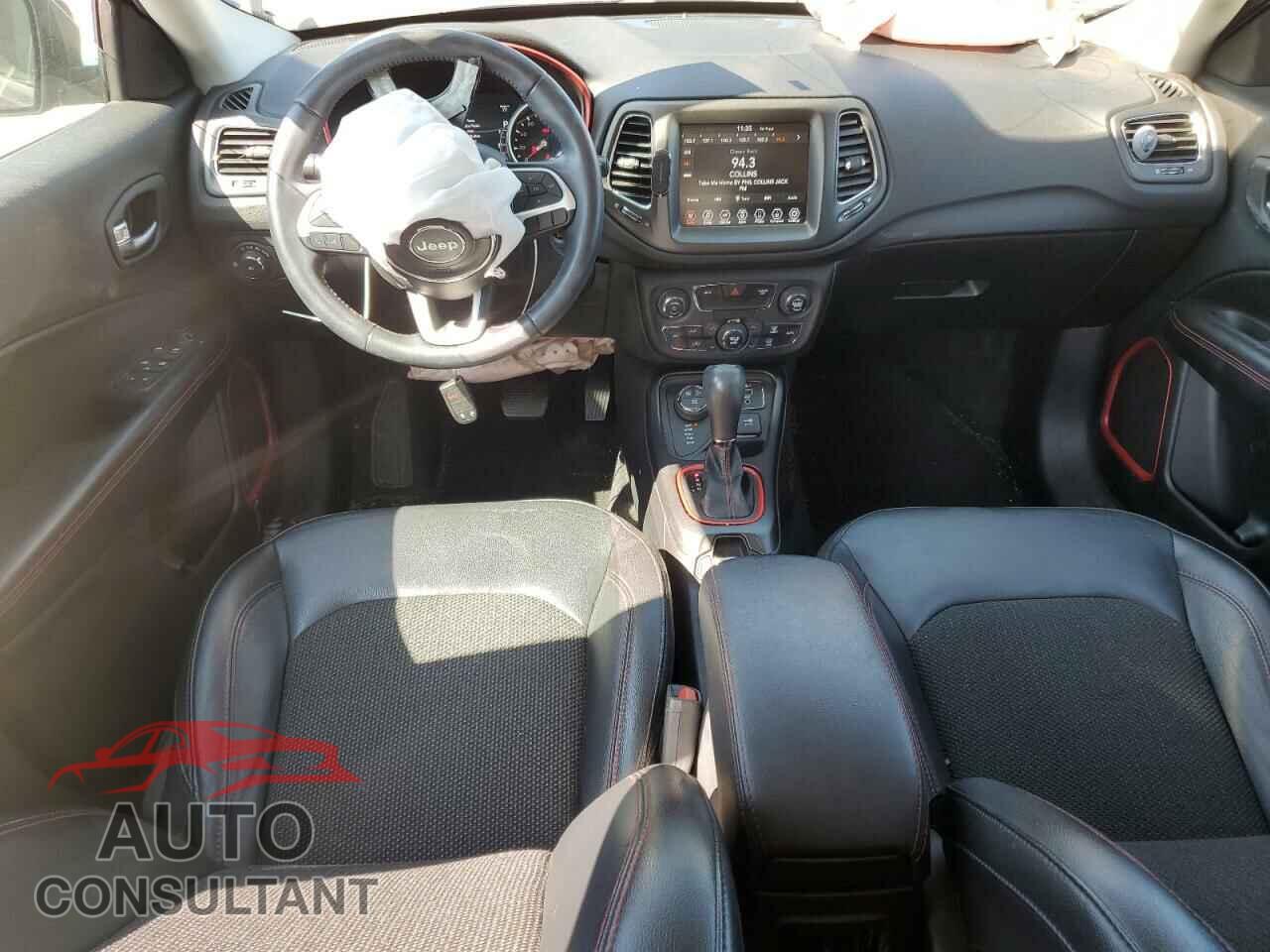 JEEP COMPASS 2019 - 3C4NJDDB2KT825517