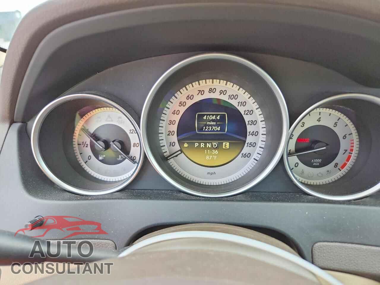 MERCEDES-BENZ C-CLASS 2012 - WDDGF8BB3CA700741