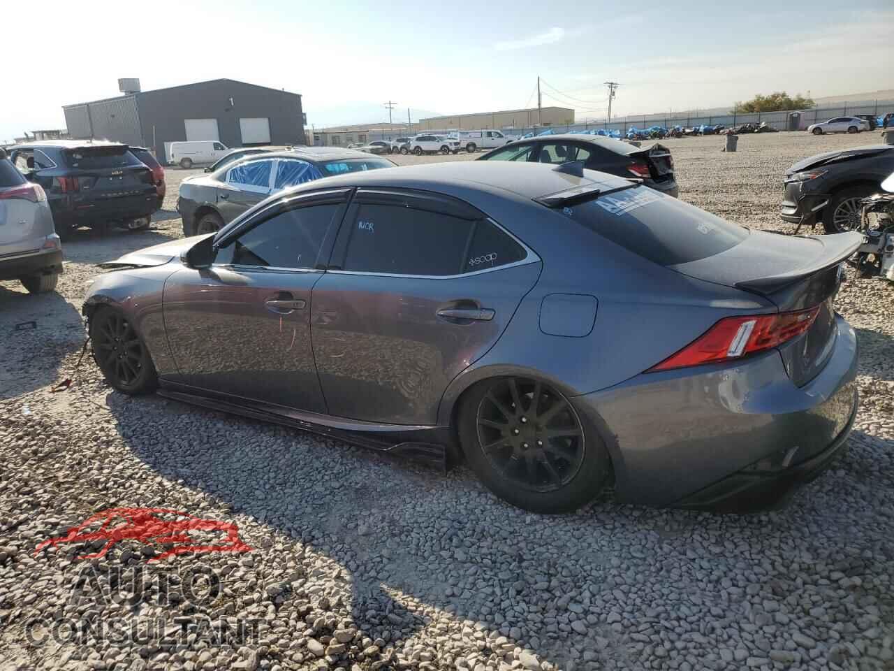 LEXUS IS 2014 - JTHBF1D29E5010530