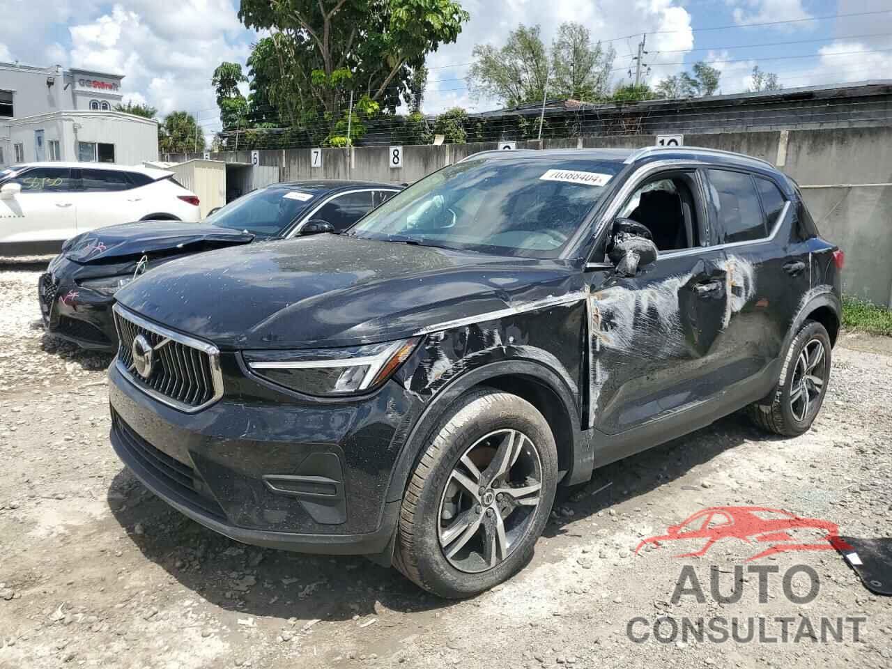 VOLVO XC40 CORE 2024 - YV4L12UK4R2206101