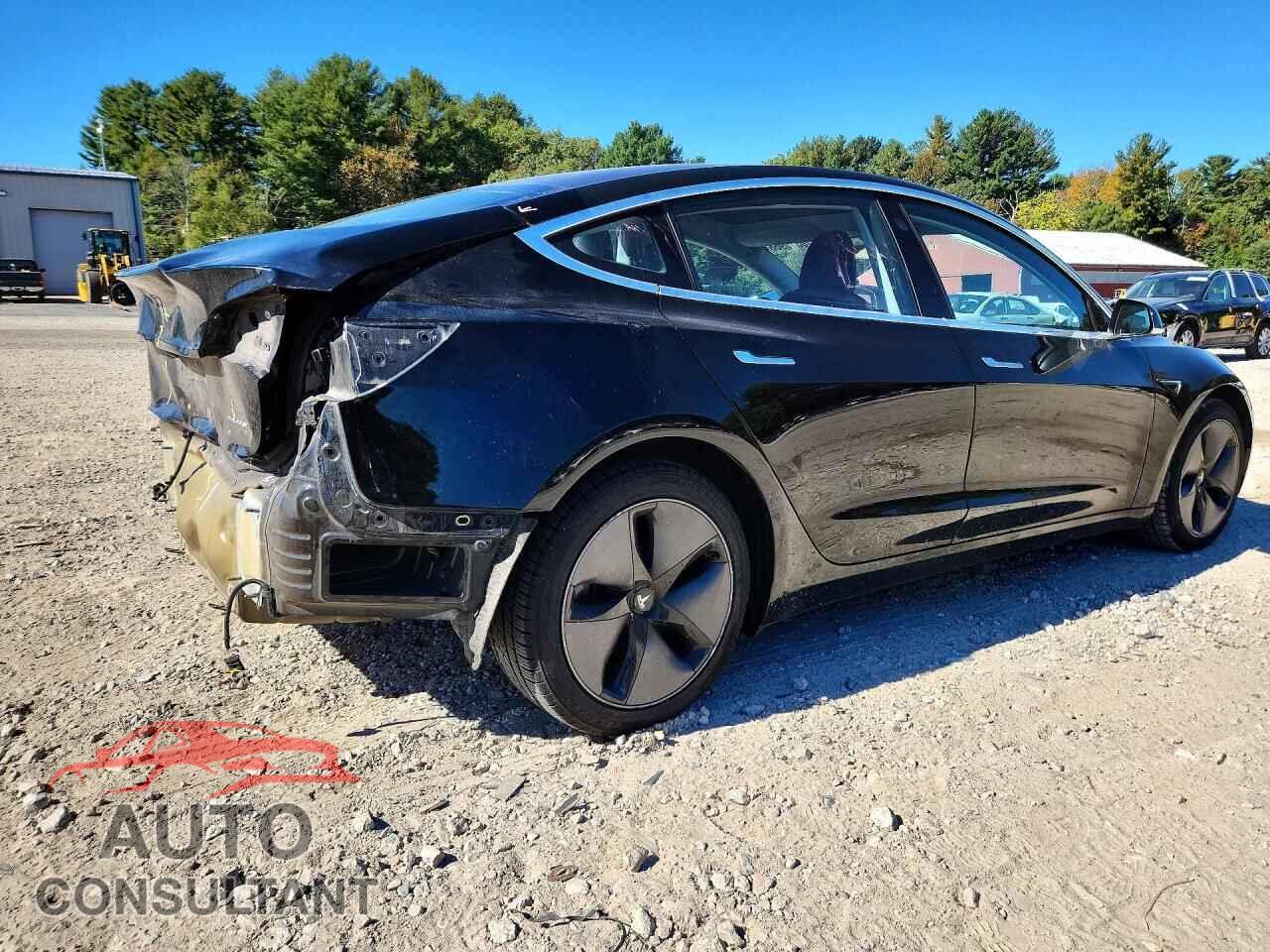 TESLA MODEL 3 2018 - 5YJ3E1EB7JF144467