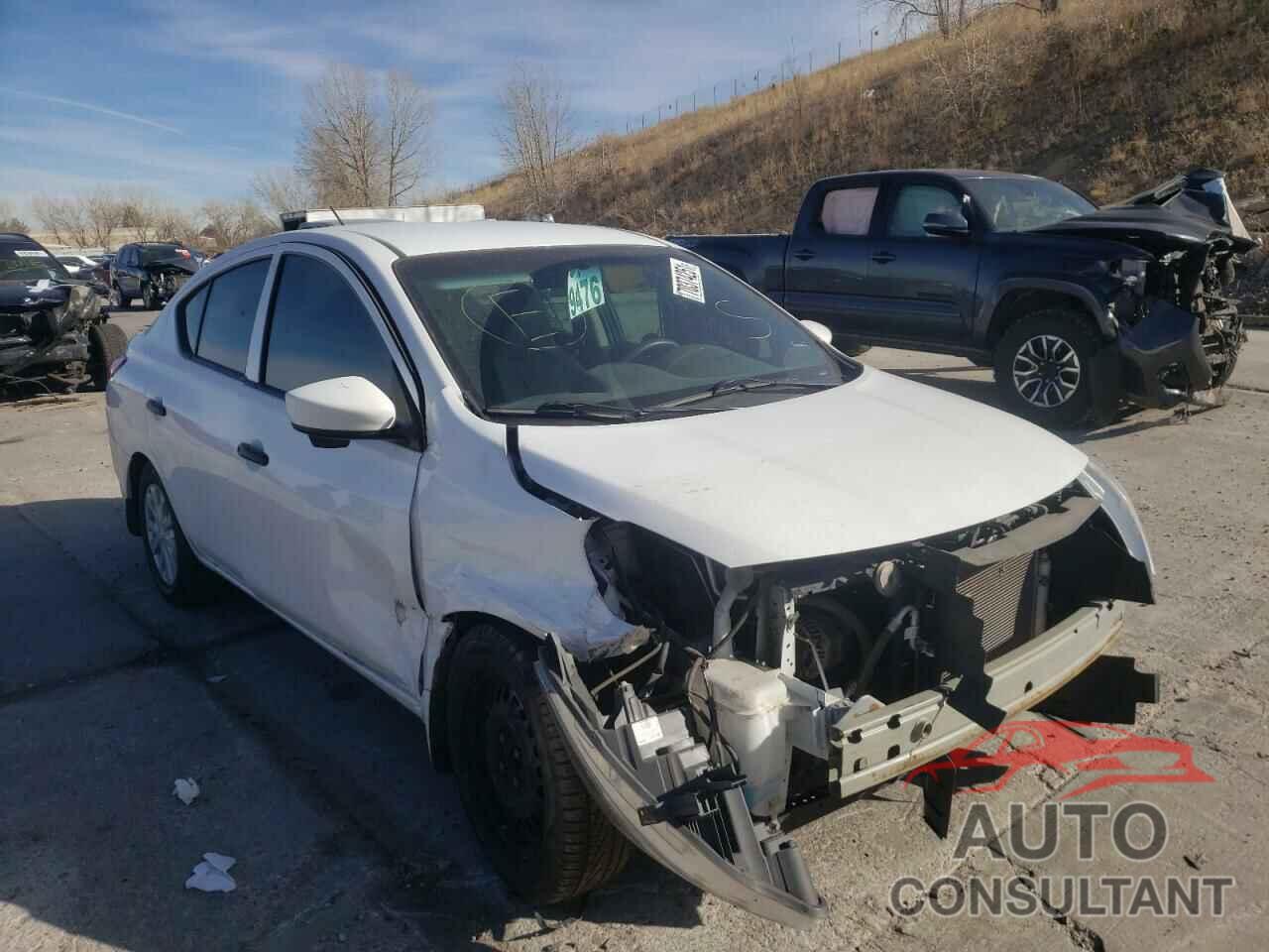NISSAN VERSA 2017 - 3N1CN7AP4HL831487