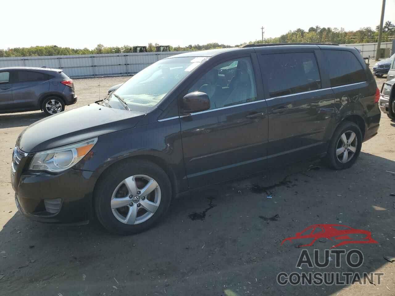 VOLKSWAGEN ROUTAN 2011 - 2V4RW5DGXBR670518