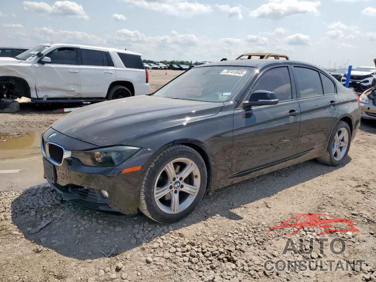 BMW 3 SERIES 2012 - WBA3C1C5XCF430635