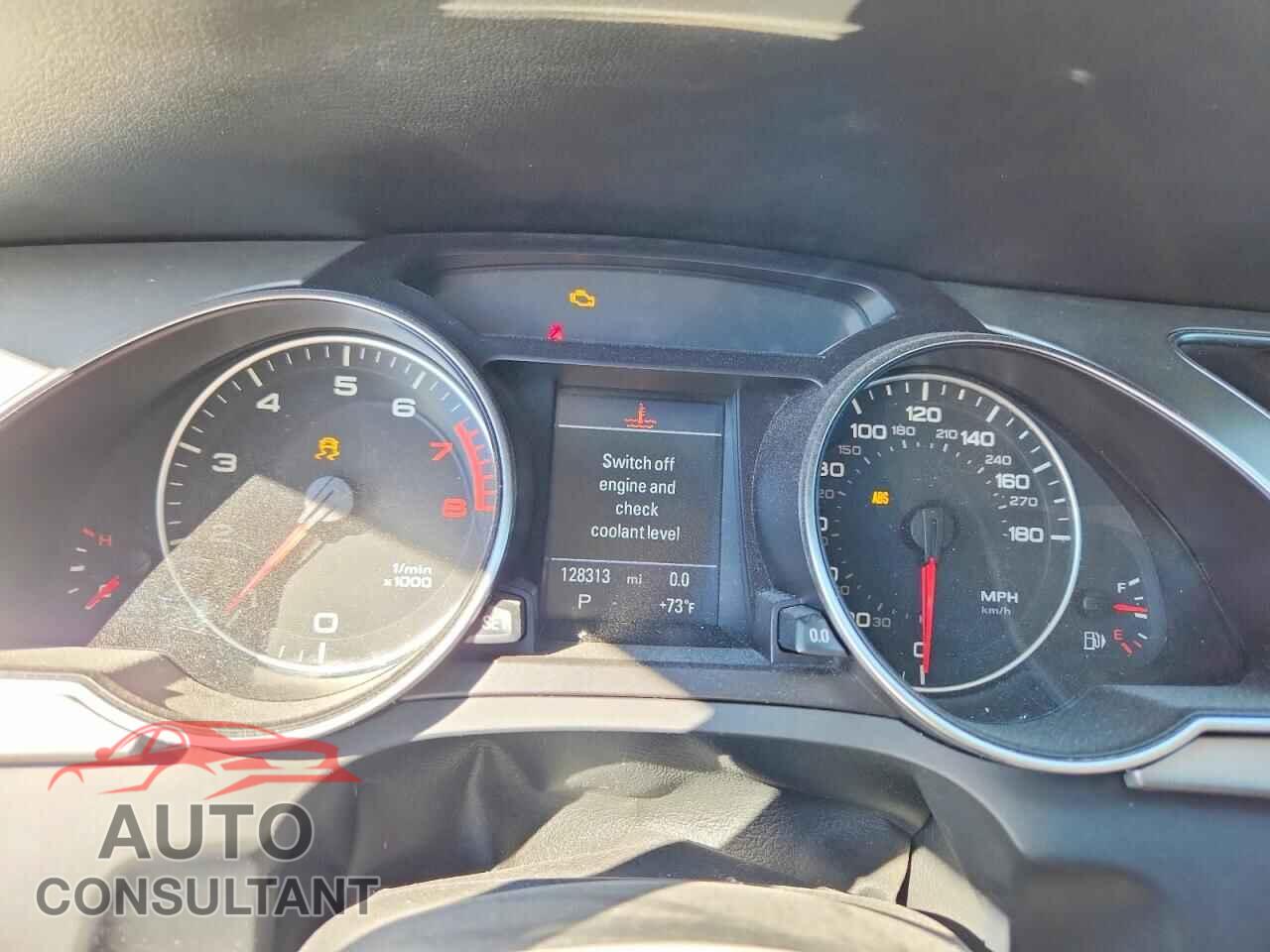 AUDI A5 2011 - WAULFAFR4BA013030