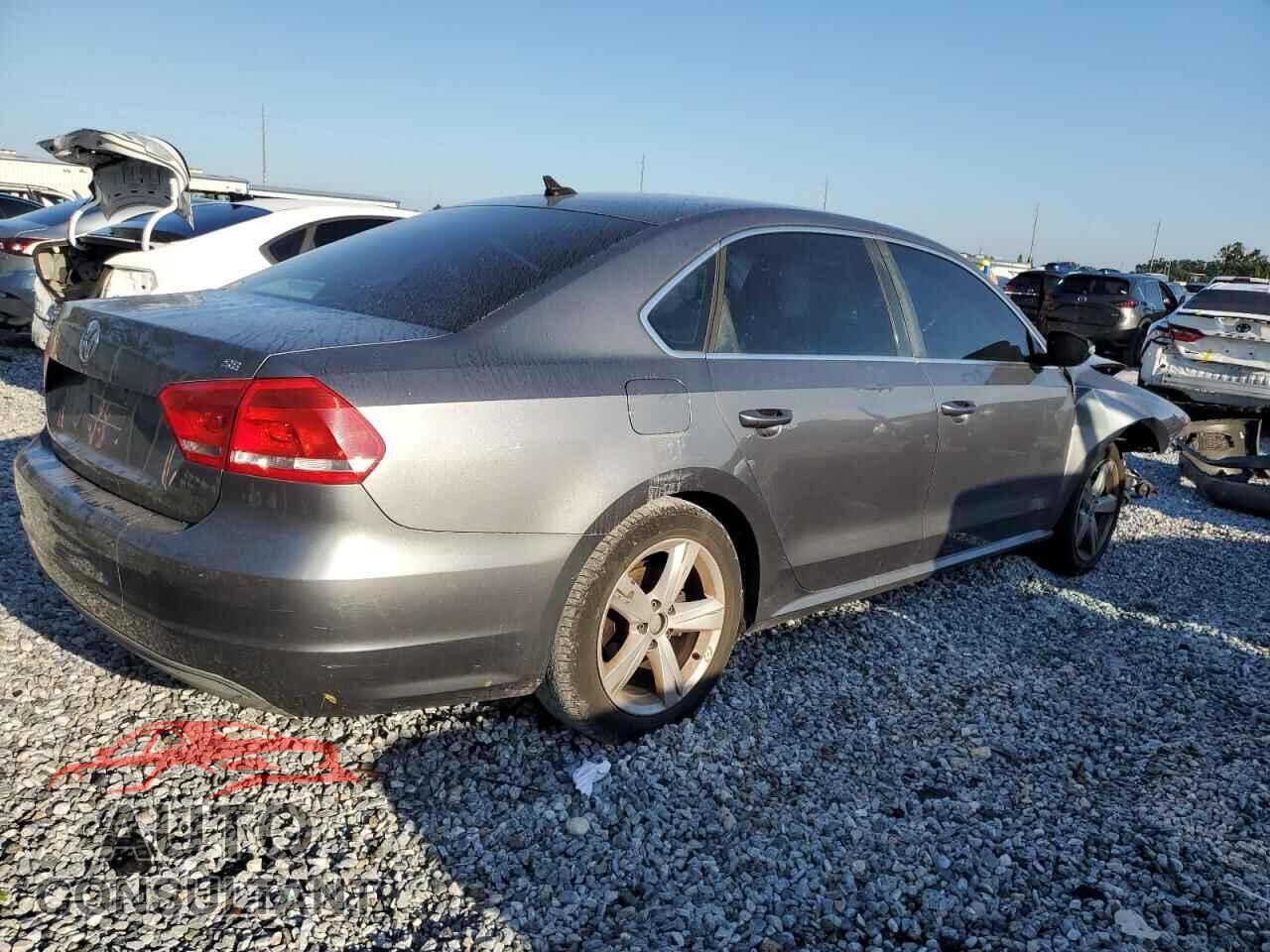VOLKSWAGEN PASSAT 2012 - 1VWBP7A33CC065477