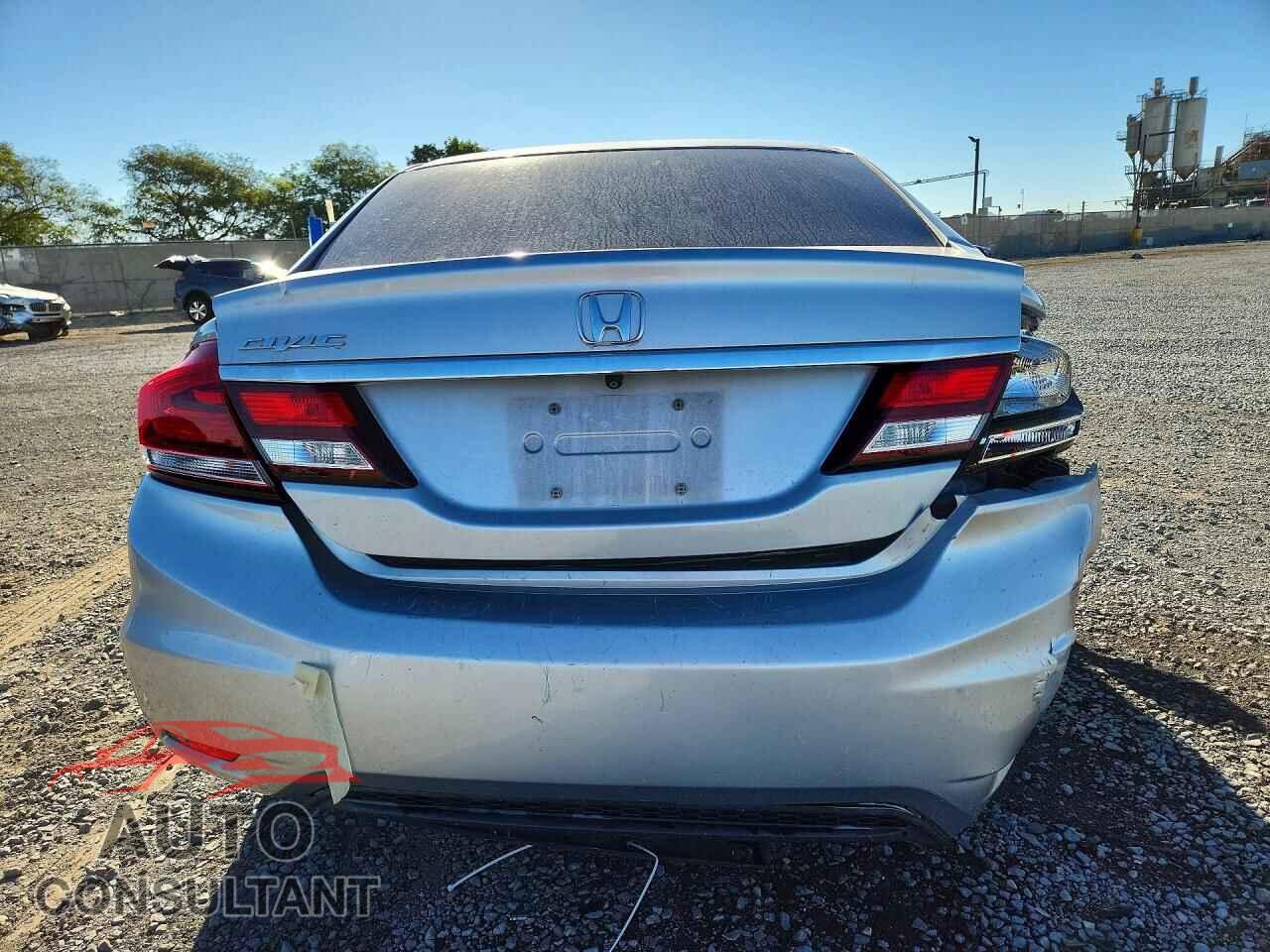 HONDA CIVIC 2015 - 2HGFB2F58FH544576